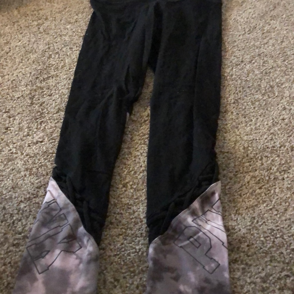 yoga pants